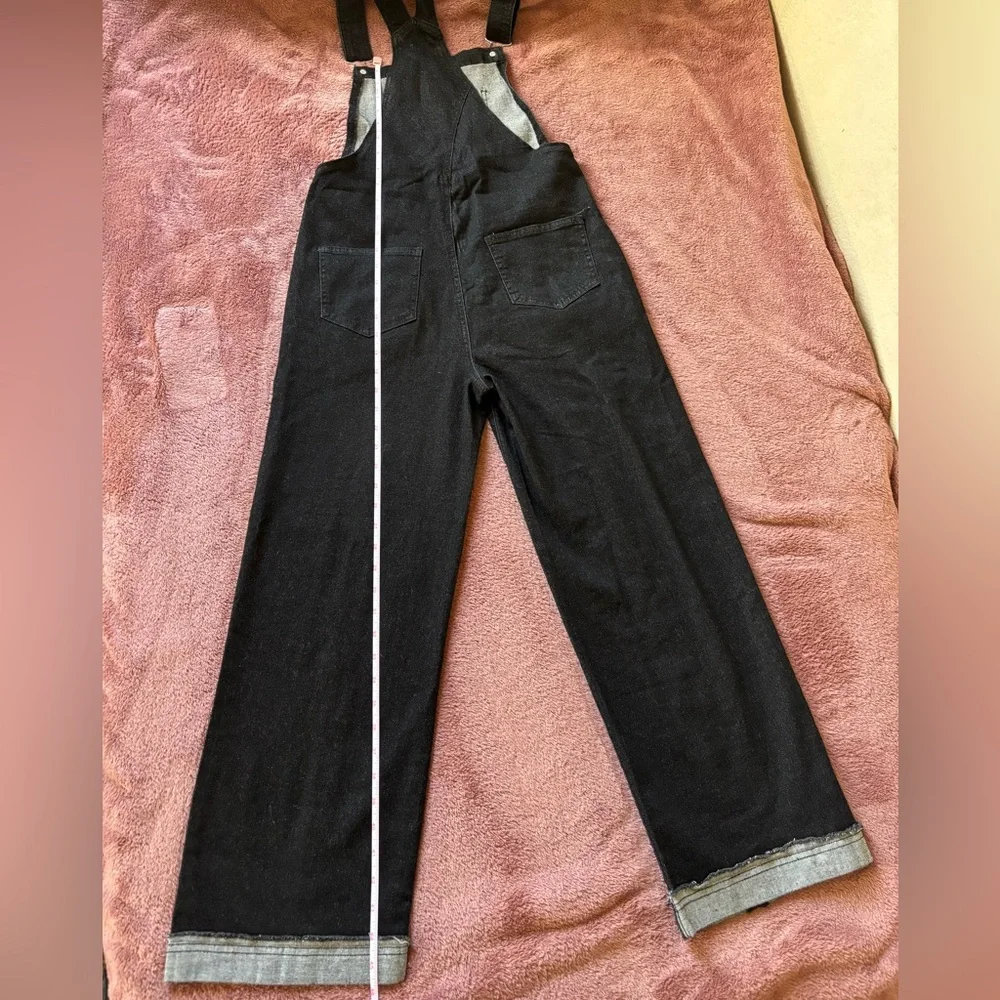 Stylish Women's Overalls Dark Wash Denim Adjustable Straps Cuffed Hem - Picture 7 of 10